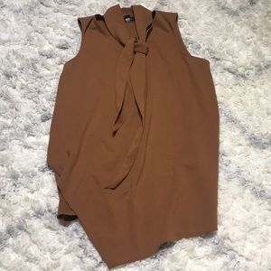 Gold tunic with neck tie